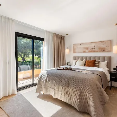 Feriehus Luxury Golf Townhouse In Aloha With Pool & Garden Marbella