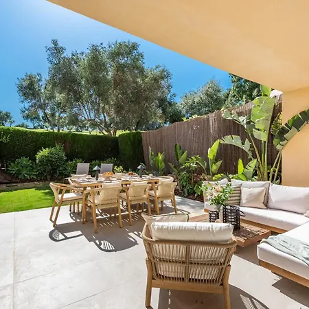 Feriehus Luxury Golf Townhouse In Aloha With Pool & Garden